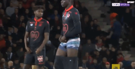 根据目前的情况拜仁明年夏天无意与格雷茨卡续约