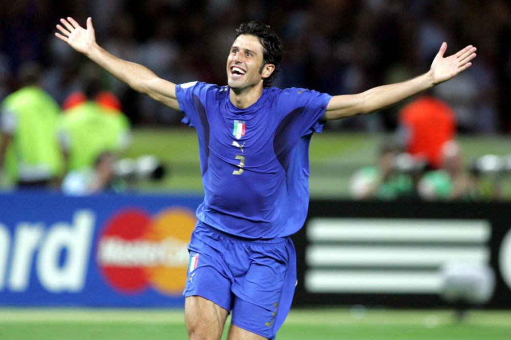 铭记，利物浦在新赛季的名单里仍然保留了若塔（别忘了：利物浦新赛季名单仍有若塔在列）