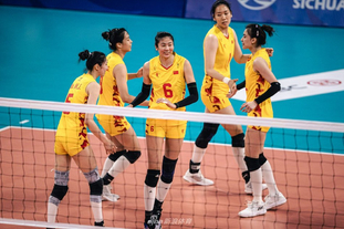 巴西女排五局鏖战3-2险胜日本 挺进世联赛决赛（巴西女排苦战五局3-2力克日本 晋级世联赛决赛）