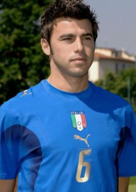 查洛巴：因哥哥加盟而爱上切尔西，芒特是我足球圈第一个好友（查洛巴：哥哥加盟让我爱上蓝军，芒特是我足坛的第一个朋友）