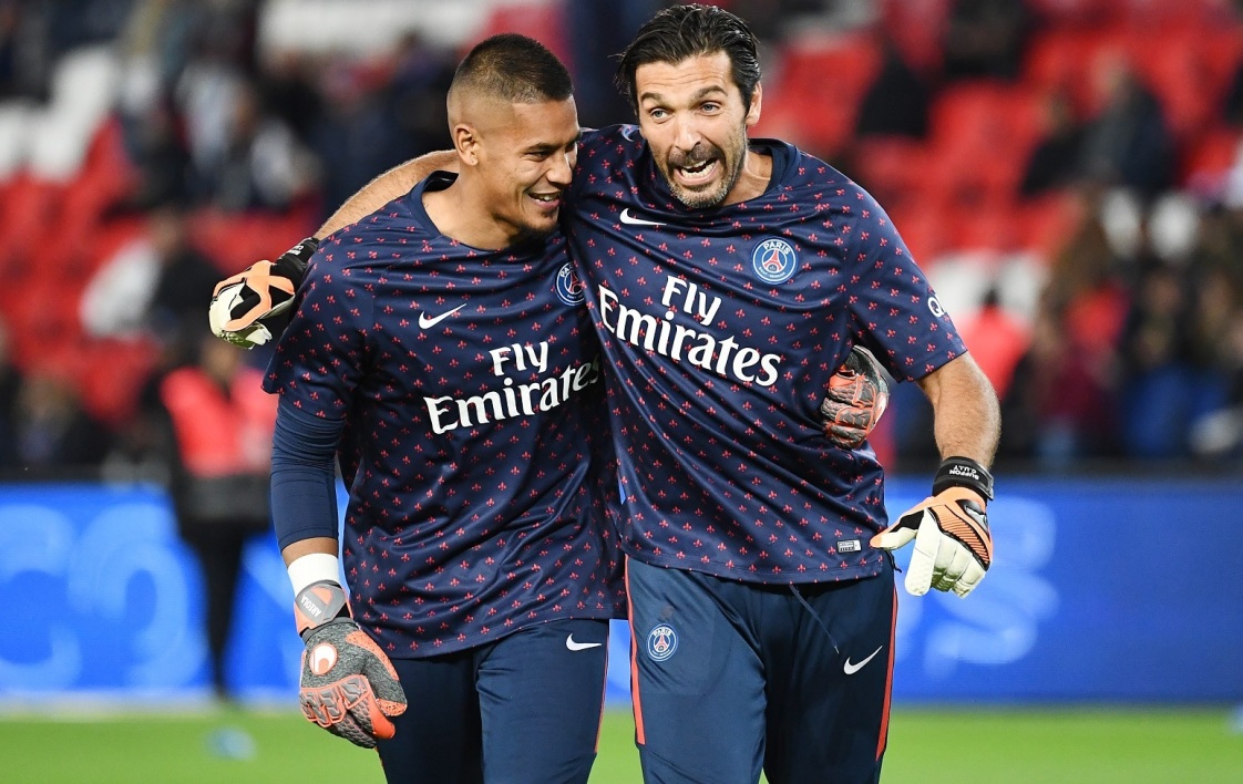 安哥拉门将马克斯在非洲杯前充满信心梦想着期待已久的首次亮相（非洲杯在即，安哥拉门将马克斯信心十足，盼迎梦寐以求的首秀）