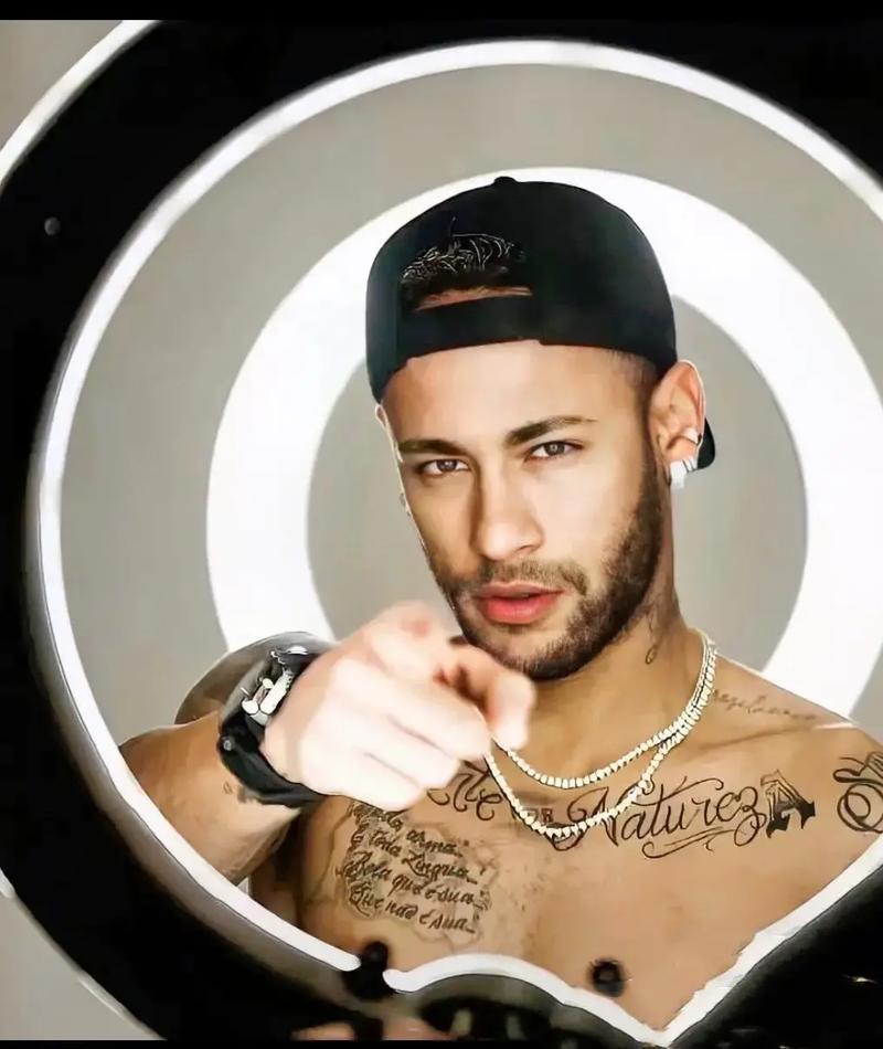 海港vs首尔：2外援PK4外援，蒯纪闻、张琳芃先发，林加德出战（海港对阵首尔：双外援迎战四外援，蒯纪闻、张琳芃首发，林加德登场）