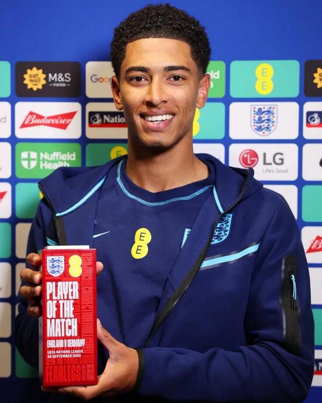 伊萨克数据：上场68分钟1次射门，未能进球，传球11次（伊萨克本场数据：出战68分钟，1次射门未破门，完成11次传球）