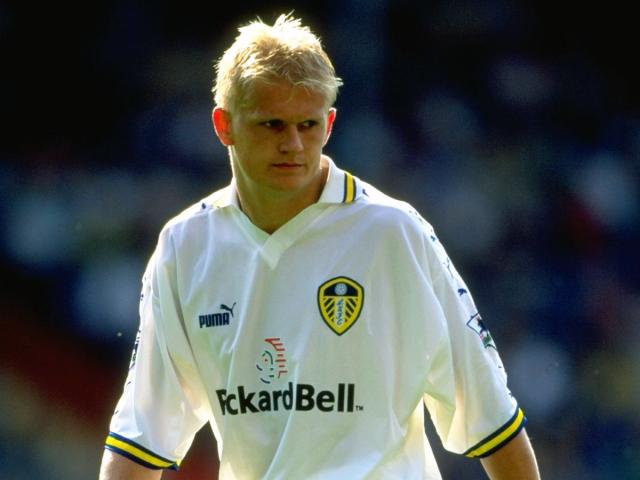 半场：莱比锡2-0法兰克福，哈德、鲍姆加特纳相互传射（半场战报：莱比锡2-0领先法兰克福，哈德与鲍姆加特纳互送传射）